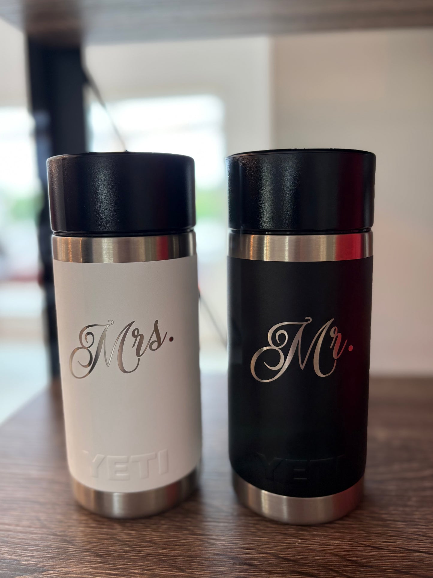 Bouteille YETI Rambler 12 oz / 355 ml avec bouchon HotShot