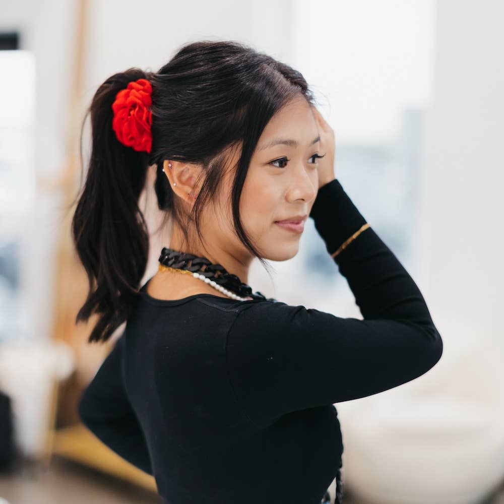 Pince à cheveux en forme de rose fleurie