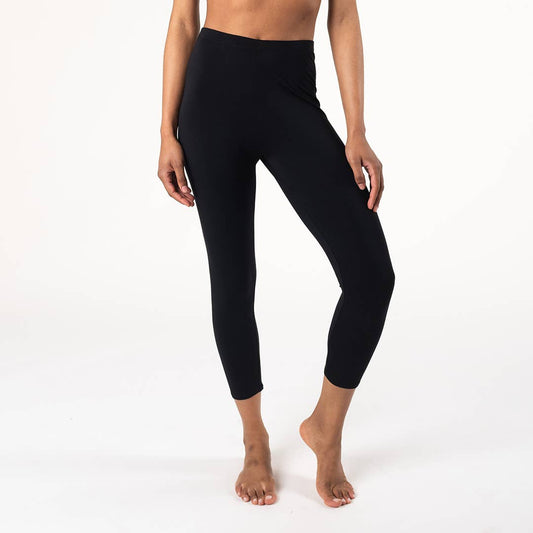 Leggings - Black Capri length - Suri