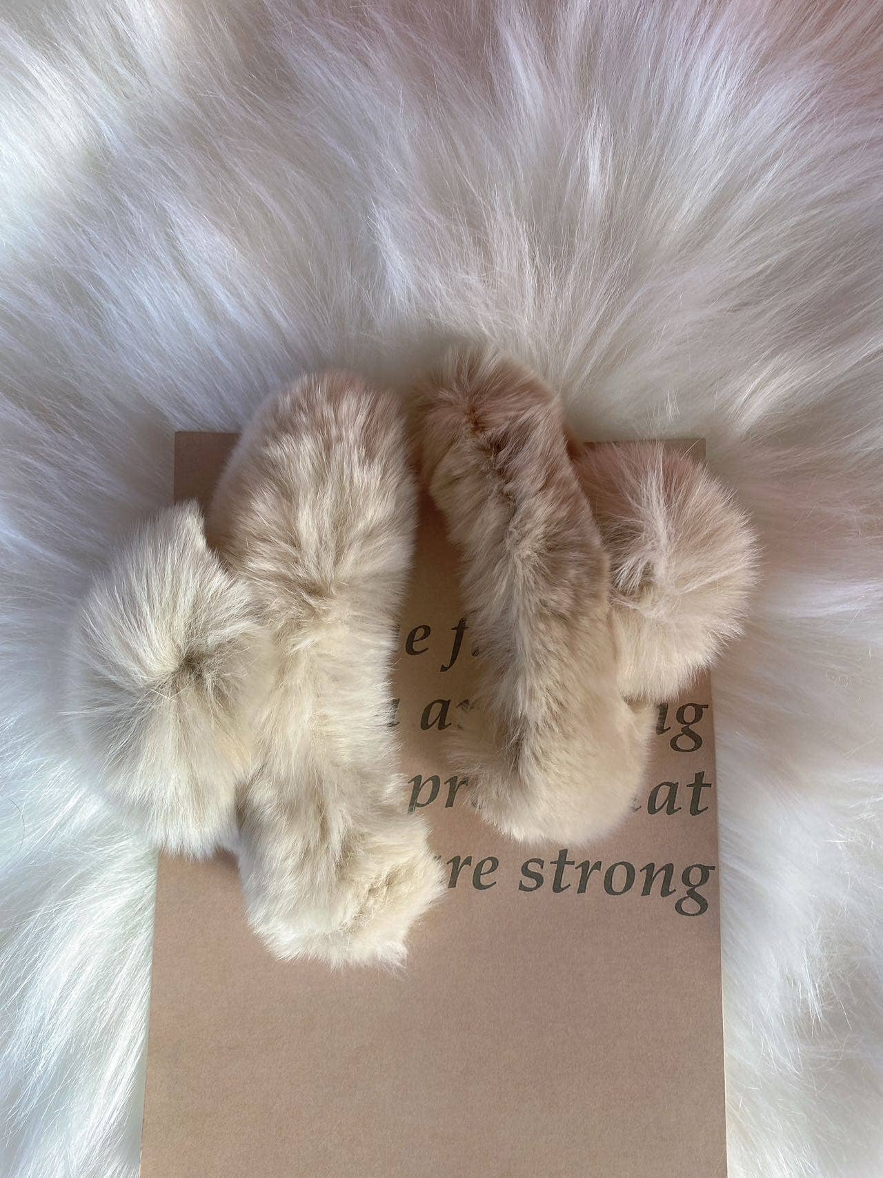 Plush French Hair Claw, Fluffy Hair Clips, Fuzzy Hair Clips