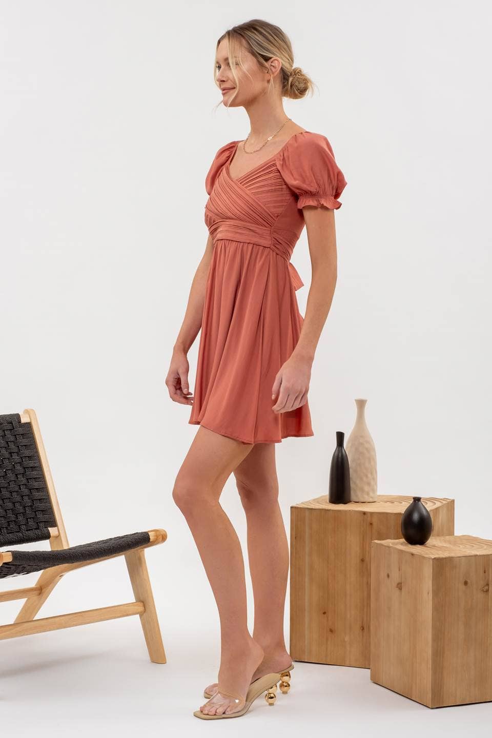 Blu Pepper - PLEATED WRAP PUFF SLEEVE BACK TIE MINI DRESS: TERRACOTTA