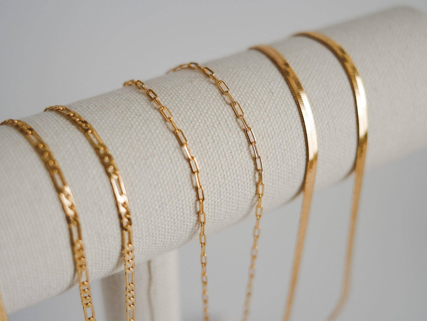 Petite Paperclip Necklace - Gold