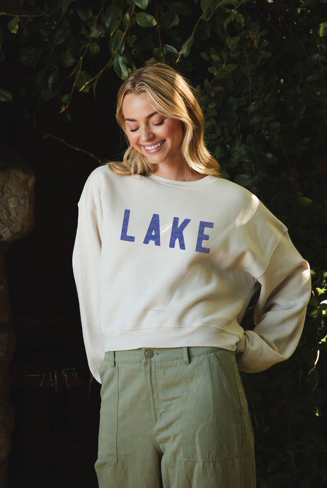 LAKE Mid Graphic Sweatshirt: WHITE HEATHER