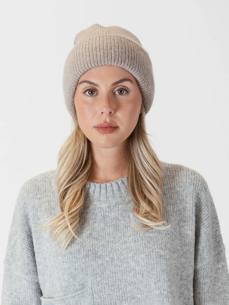 Lyla + Luxe Après-Ski Hat