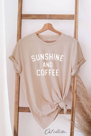 SUNSHINE AND COFFEE Graphic T-Shirt : VINTAGE WHITE / S