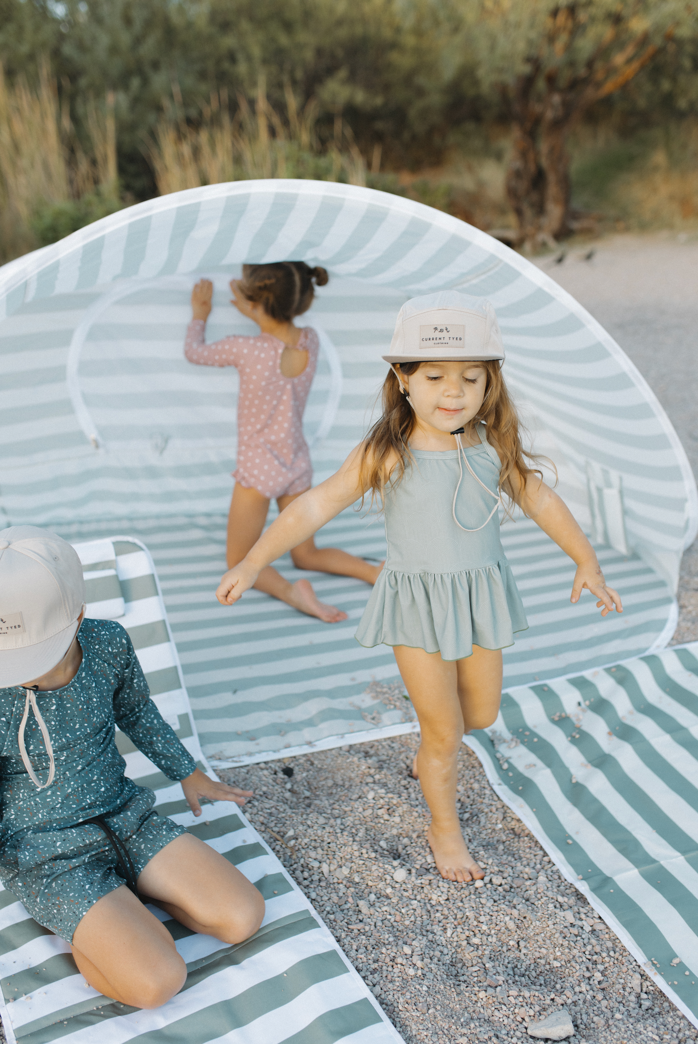 Oversized Beach Pop up Tent Sage Stripes