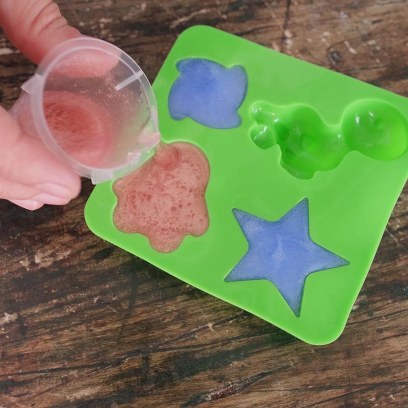 
                
                    Load image into Gallery viewer, DIY Glycerin Soap Kit
                
            